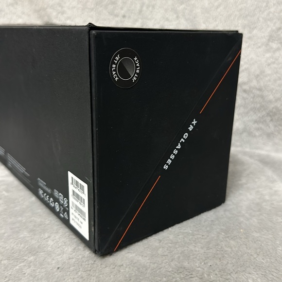 Viture One XR Glasses Jet-Black - Picture 4 of 6